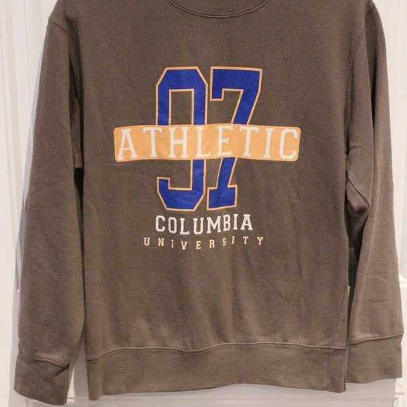 2/$20 🏷 PrettyLittleThings Graphic Crewneck Size S - Picture 2 of 2